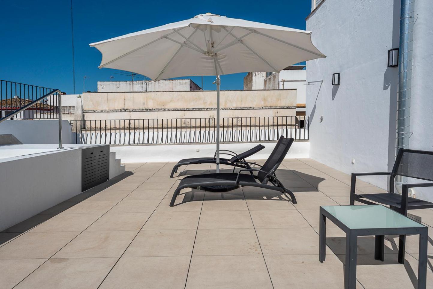 Slow Suites Salvador Seville Ngoại thất bức ảnh