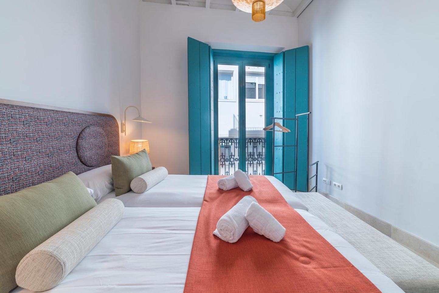 Slow Suites Salvador Seville Ngoại thất bức ảnh